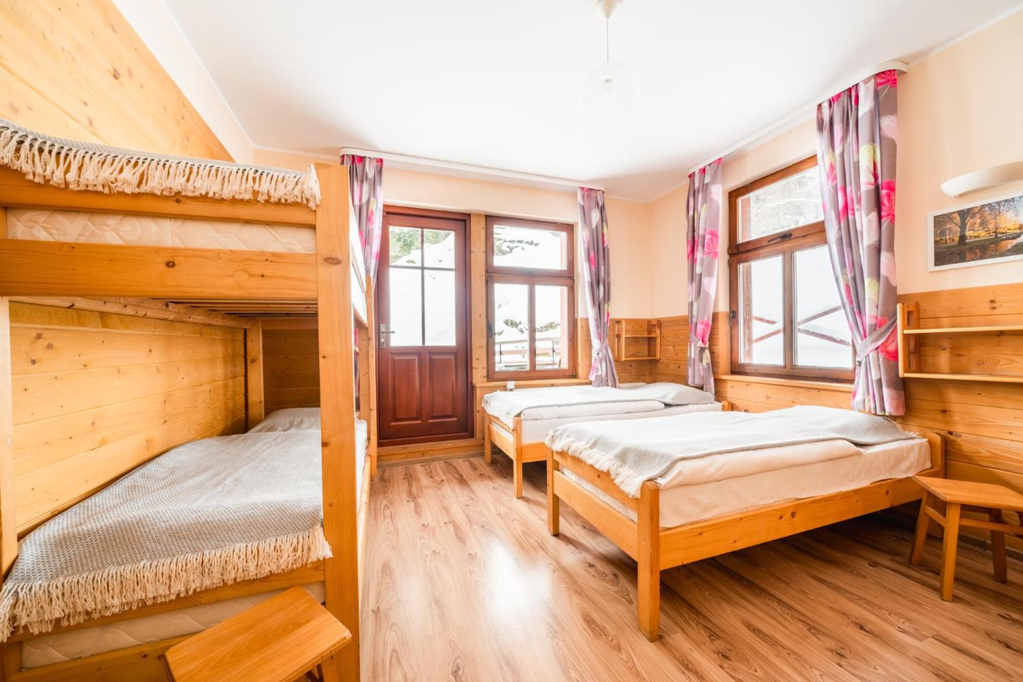 Schronisko Pttk Orlica Hotell Szczawnica Exteriör bild